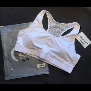 Zyia Active White Bomber Sports Bra Size XL - NWT